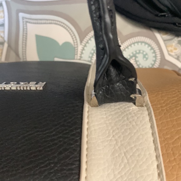 GUC Kenneth Cole Reaction handbag / pocketbook - Picture 12 of 16